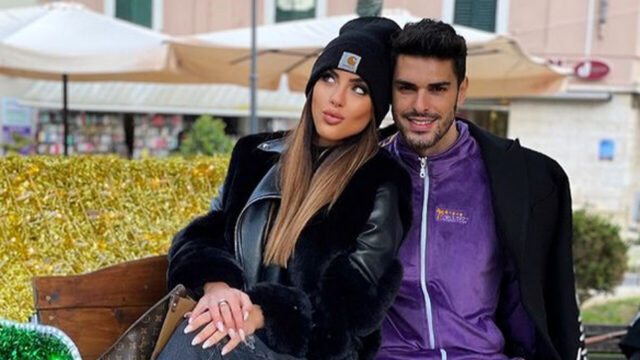 Cristian Gallella comunica sui social la fine della storia d’amore con Sofia Oranges: la giornalista resta in silenzio