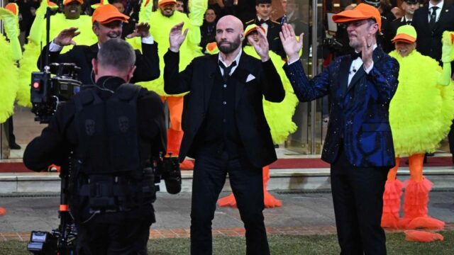 John Travolta a Sanremo, non sarà più possibile vedere il Ballo del Qua Qua, l’attore non firma la liberatoria