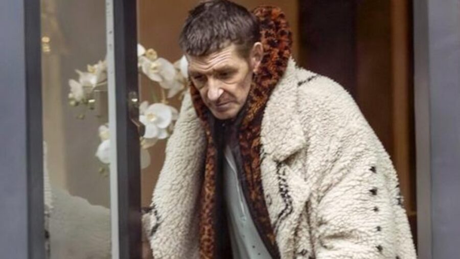 Paul Anderson paparazzato