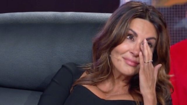 Sabrina Ferilli racconta il dramma che sta vivendo in casa sua a Roma: abitanti sotto shock