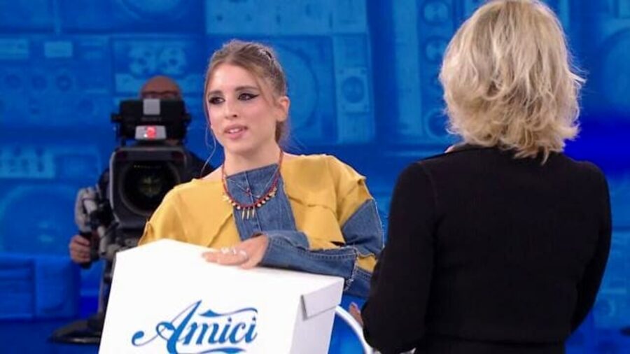 Angelina Mango ad Amici di Maria De Filippi