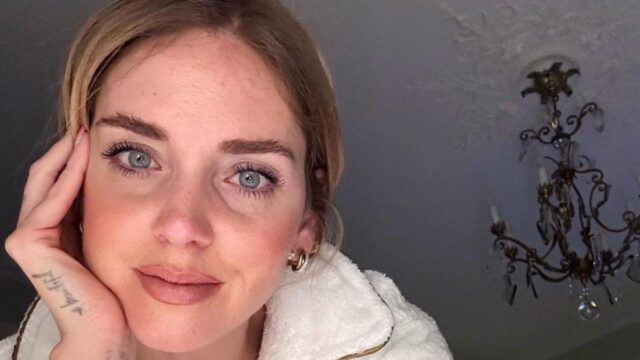 Chiara Ferragni torna con un messaggio “criptico” sui social, a chi sarebbe rivolto