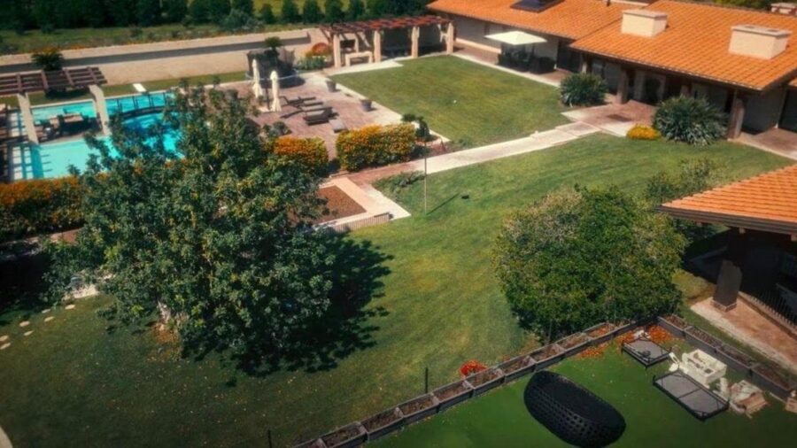 Francesco Totti vende villa