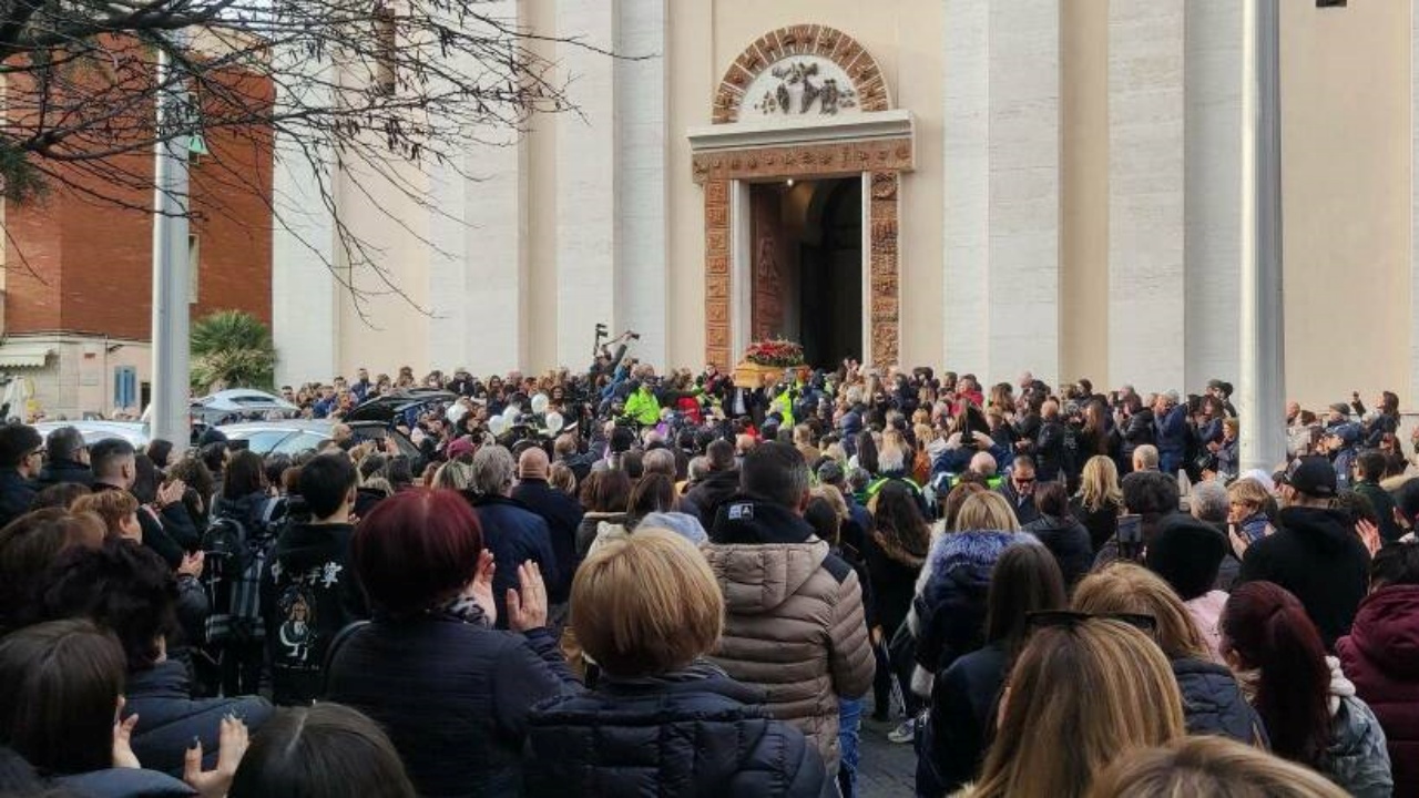 Nicoletta e Renèe funerali