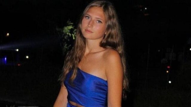 L’ultimo straziante addio a Maria Letizia Micco, la 20enne morta nell’incidente mentre tornata all’università