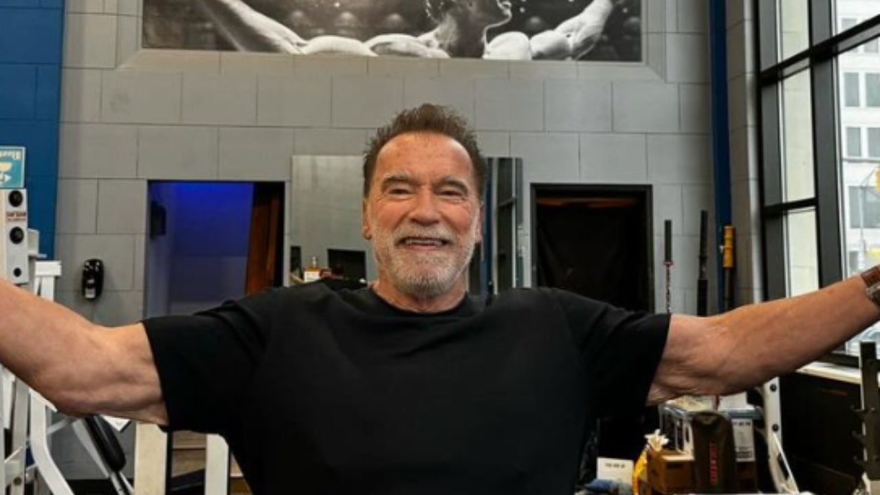 Arnold Schawarzenegger undergoes heart surgery