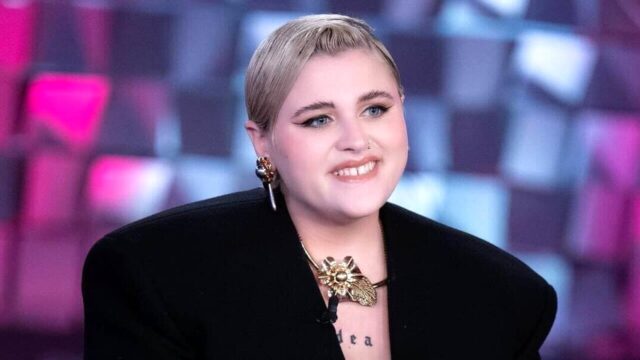 BigMama commossa a Verissimo: “L’amore che provo per lei non l’ho mai provato”. Chi è la compagna della cantante e che lavoro fa