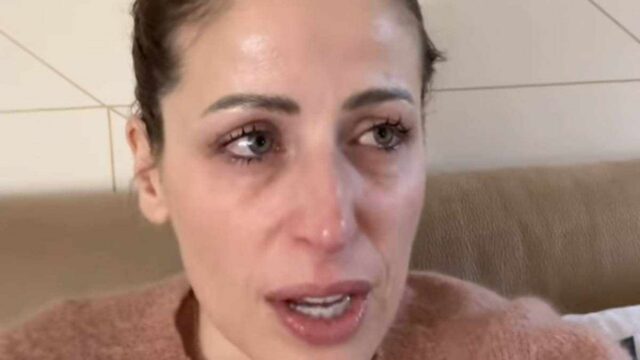 ClioMakeUp in lacrime sui social: “Non è un momento facile”