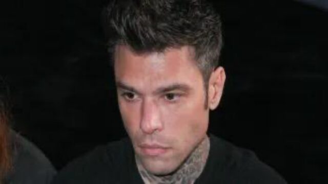 “Avvistato a baciare un’altra…” La Vip sgancia la bomba su Fedez