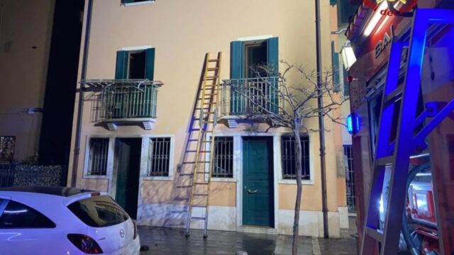 Ancora un devastante incendio: madre, padre e figlio morti nel veneziano