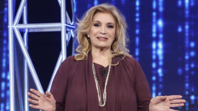 “Evento annullato” Problemi di salute per Iva Zanicchi: l’annuncio dello staff preoccupa