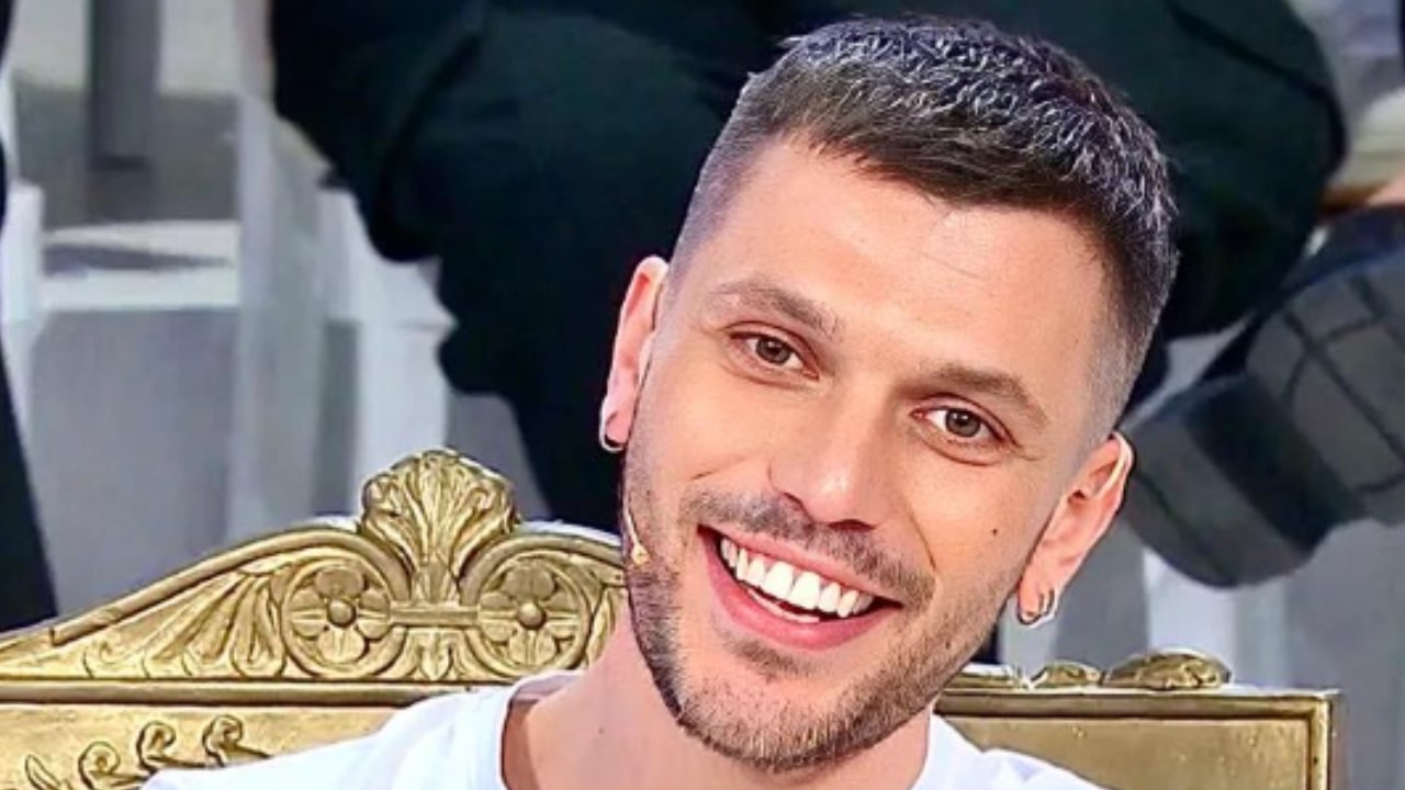 Daniele chiede a Beatriz di tornare in studio