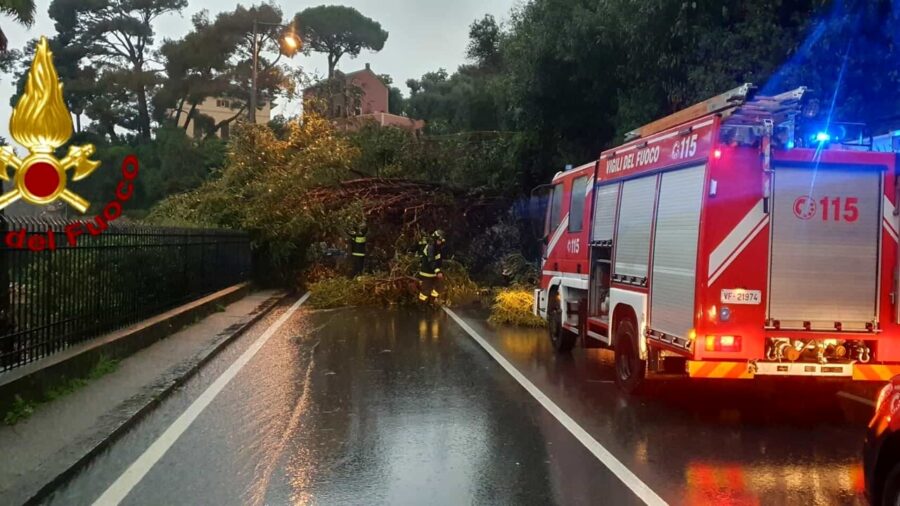 Maltempo in Italia, allerta meteo temporali