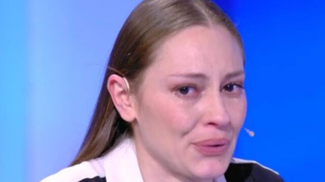 A C’è Posta per te la storia di Caterina, non parlava con il padre da 4 anni, dopo che ha insultato la sua seconda moglie