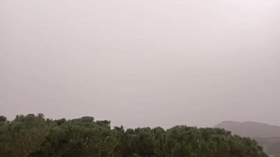 Il cielo in Umbria si tinge di bianco