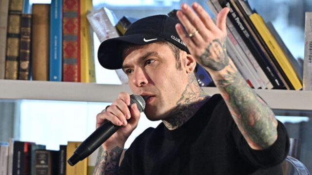 Fedez, le cose si mettono male, un altro importante addio nella sua vita dopo quello a Chiara Ferragni: cosa sta succedendo