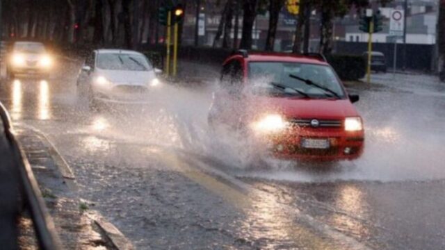 Maltempo in Italia, nuovi avvisi di allerta meteo in 12 regioni: le aree interessate nel dettaglio