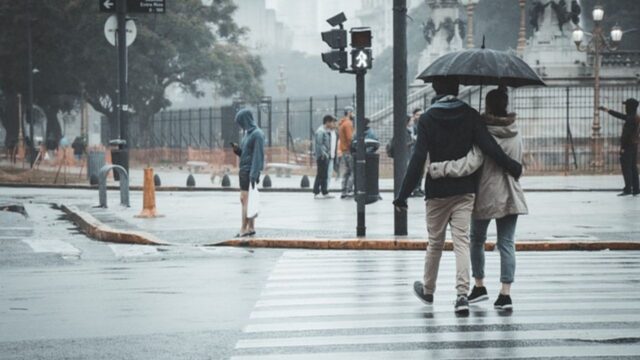 Previsioni meteo: addio primavera, weekend con pioggia: le regioni colpite
