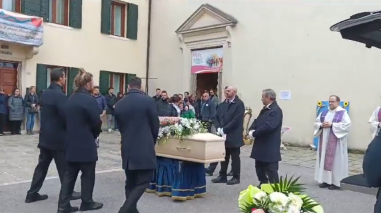 sara funerale