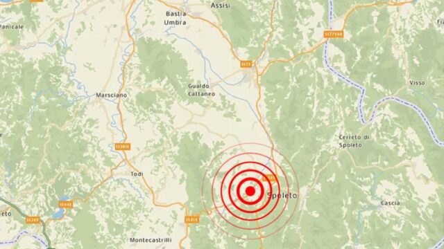 Ancora scosse di terremoto in Italia, scuole e altri edifici pubblici chiusi: “Occorre massima prudenza”