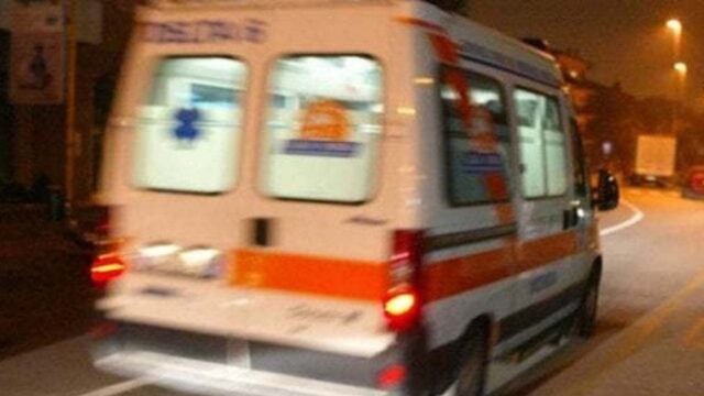 30enne incinta al nono mese arriva in ospedale con dolori alla pancia: purtroppo è morta insieme alla sua bimba