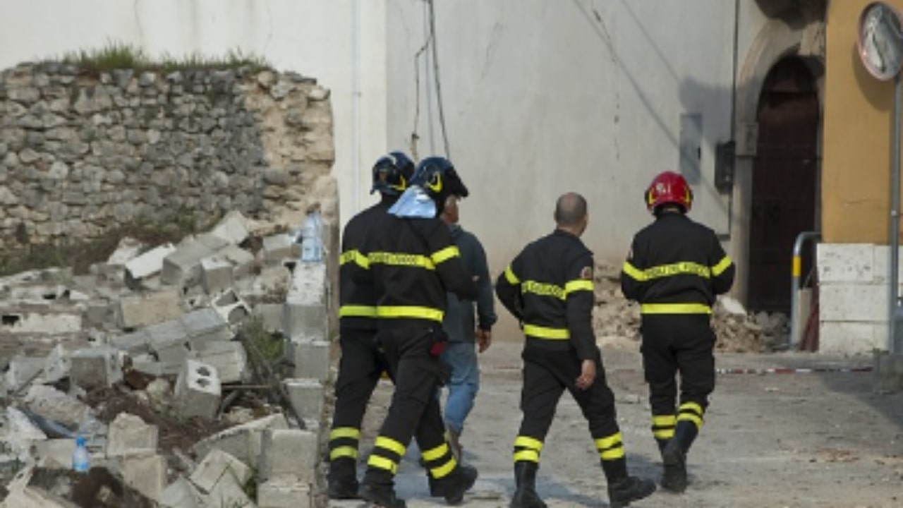 Soccorsi constatano il decesso di Antonio