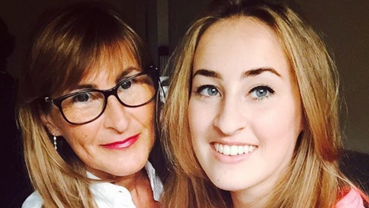 Carlotta Ferlito e la sua mamma