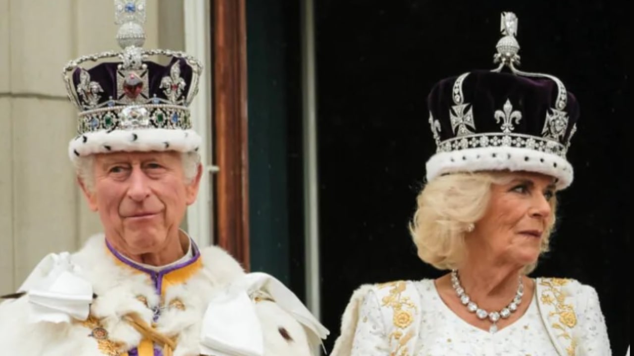 Carlo e Camilla accusati di abusi edilizi