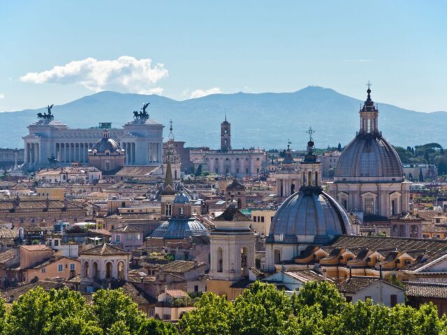 Roma, scatta l’allarme antiterrorismo, cosa sta succedendo
