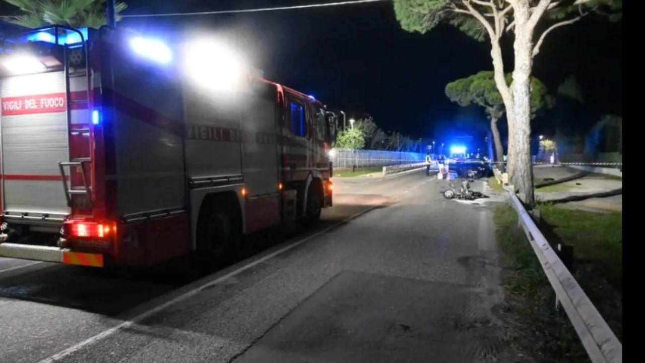 Brutto incidente tra una Bmw e uno scooter