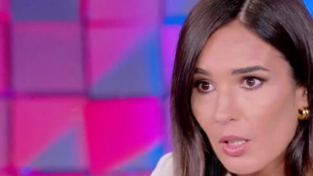 “Ci sposiamo” La coppia Vip annuncia le nozze a Verissimo: il retroscena sulla proposta di matrimonio