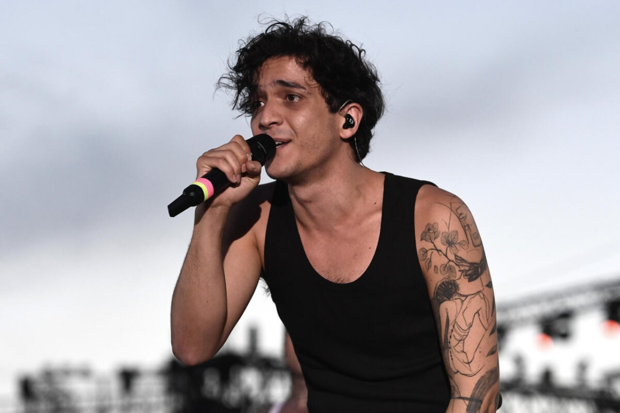 Tananai ospite ad Amici 23: anticipazioni 6 aprile