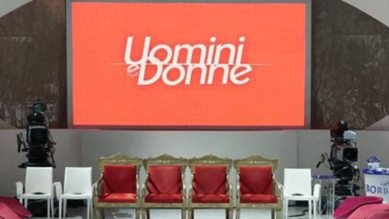 Uomini e Donne chiude