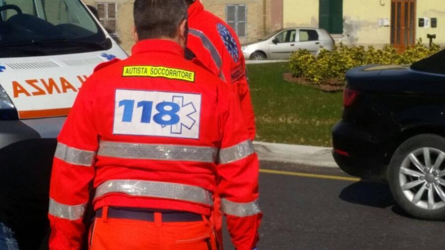 Muore un operatore del 118