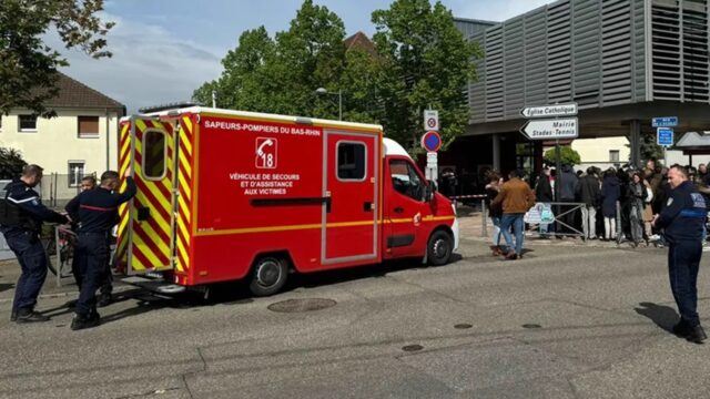 “Tragedia fuori la scuola” Paura tra la gente, coinvolte due bambine: il bilancio è drammatico