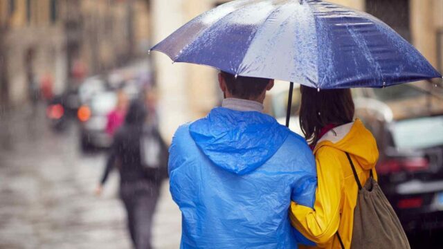 Allerta meteo, martedì 23 aprile torna il maltempo: ecco le Regioni interessate