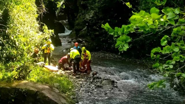 “Hanno fatto di tutto per salvarlo” Weekend con gli amici si trasforma in tragedia: Alessandro aveva 33 anni