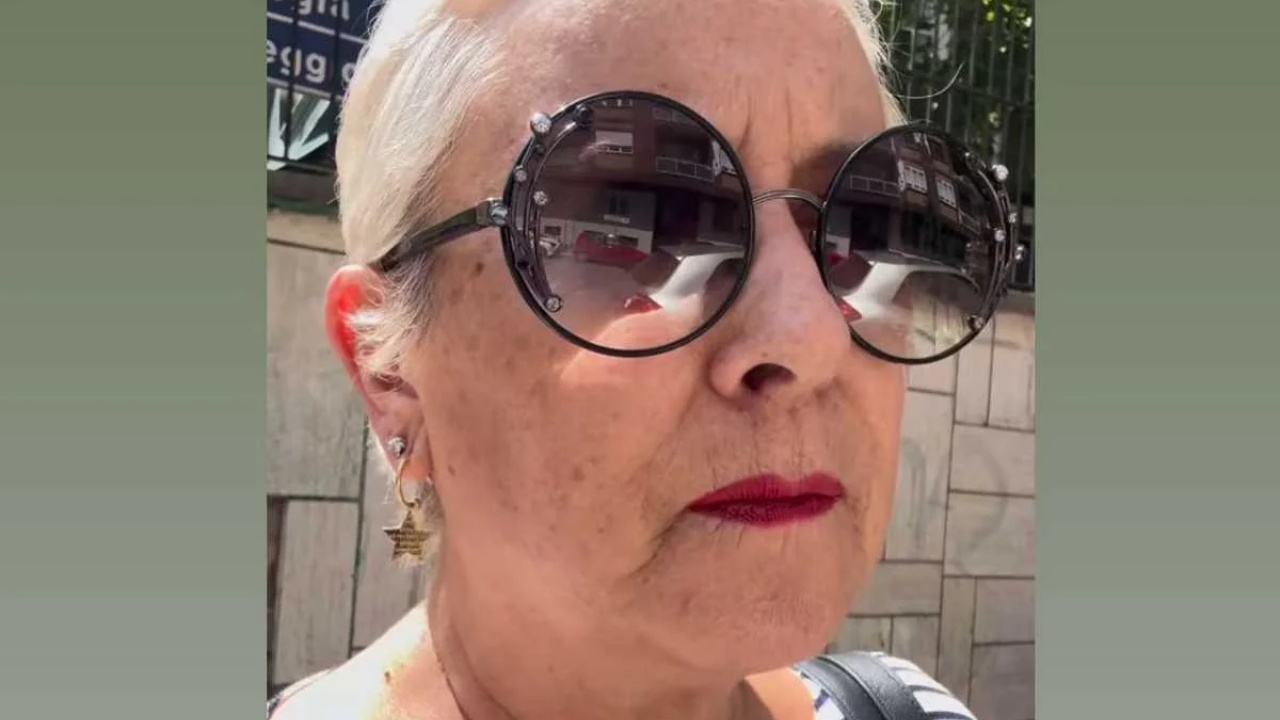 video Carolyn Smith