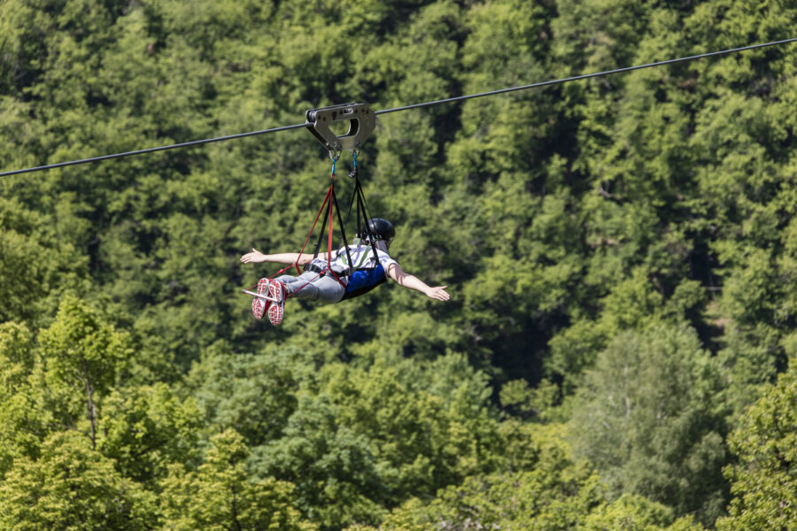 incidente, Precipita dalla zip line