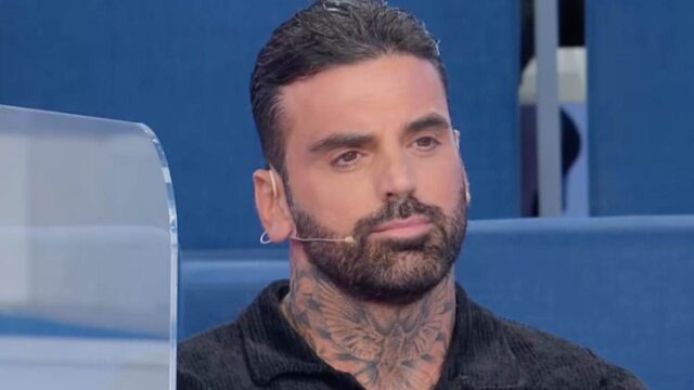 “Lo ha fatto per Ida” Uomini e Donne, Mario non si arrende: il clamoroso gesto per Ida non è passato inosservato