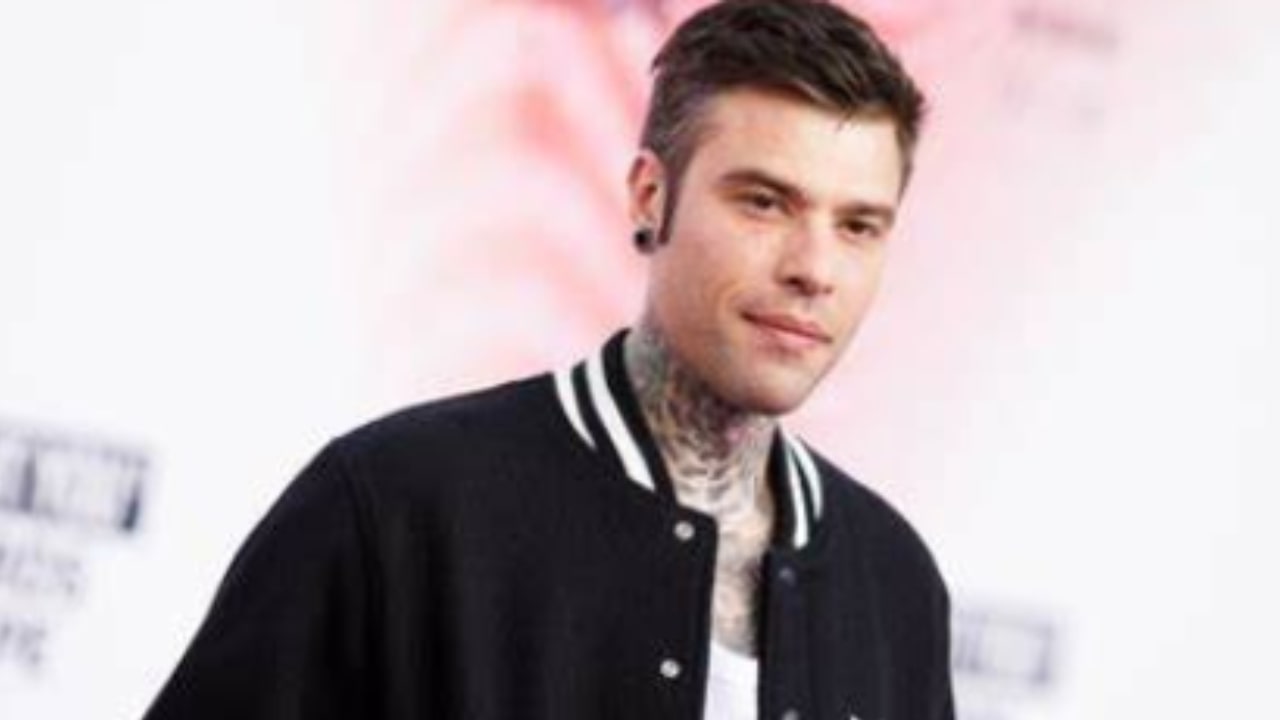 Fedez chiede a Tony Effe di collaborare
