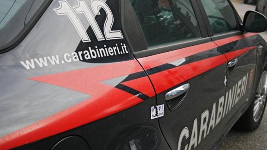 auto dei Carabinieri