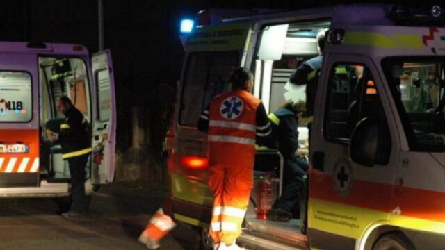 Terribile incidente stradale: il bilancio è gravissimo, bimbo di 8 anni è in condizioni disperate, era con il papà