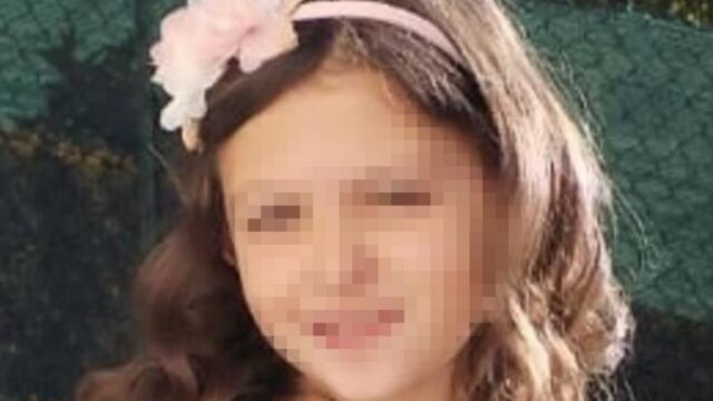 L’ultimo straziante addio a Giada Paolella, la bimba di 8 anni morta mentre tornava a casa con la nonna ed il fratello maggiore