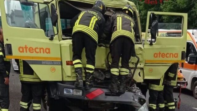 “Si è scatenato il panico” Gravissimo incidente in autostrada, traffico in tilt e strada chiusa, necessaria un’eliambulanza: dove e cosa è successo 