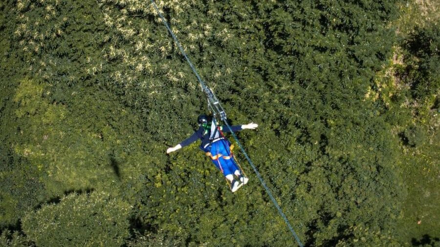 incidente, Precipita dalla zip line