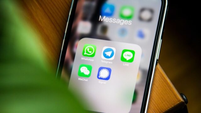 WhatsApp, attenzione alla truffa che ruba il tuo profilo: come evitarla