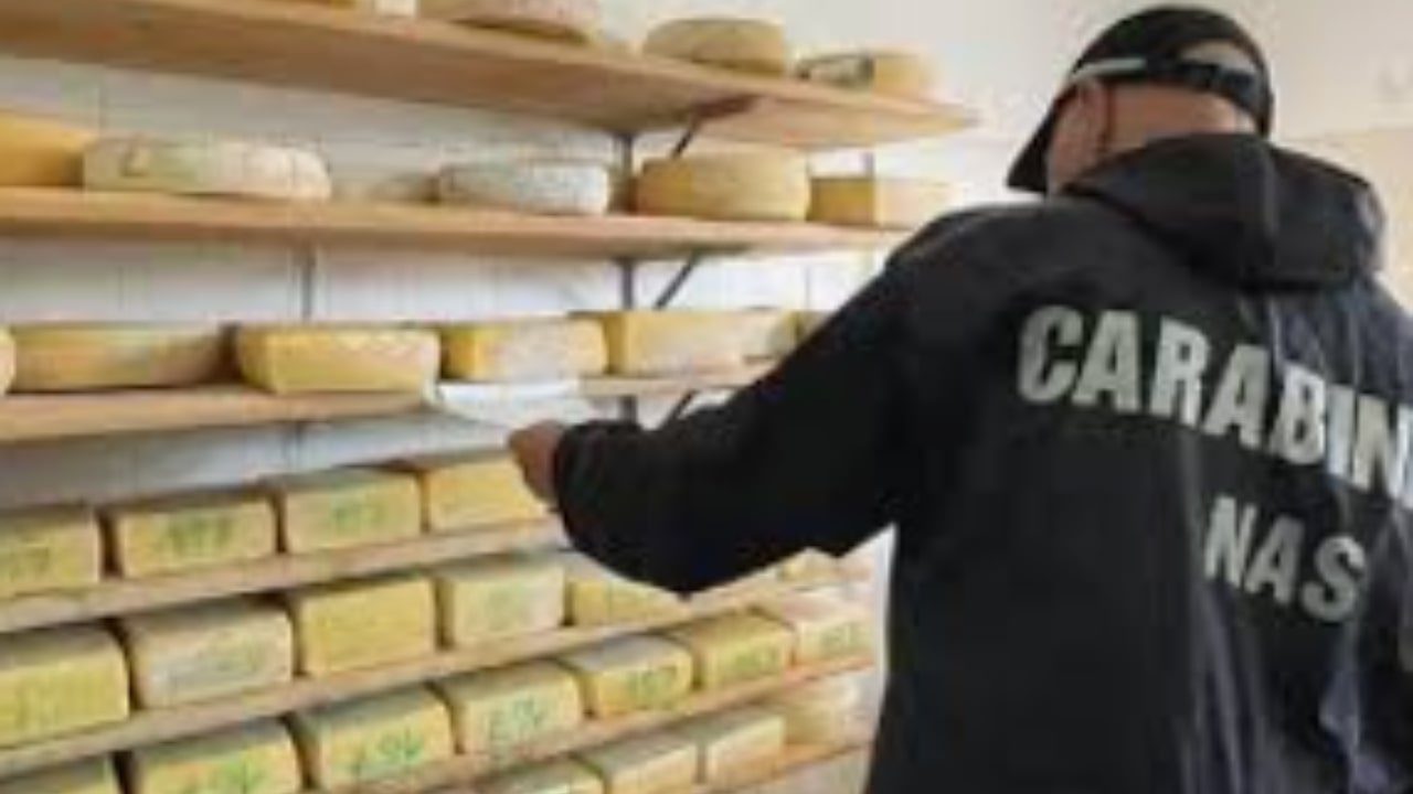 Formaggio contaminato porta alla morte un bimbo di 3 anni