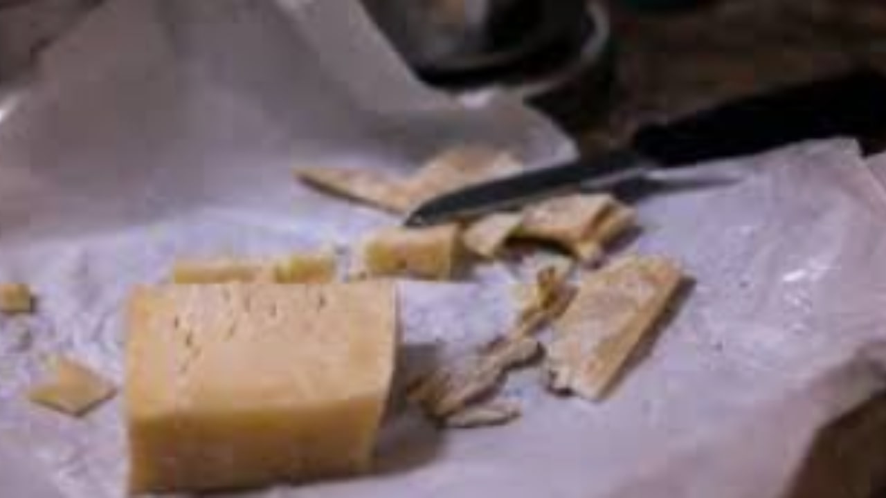 Formaggio contaminato causa la morte di una bambino di 3 anni
