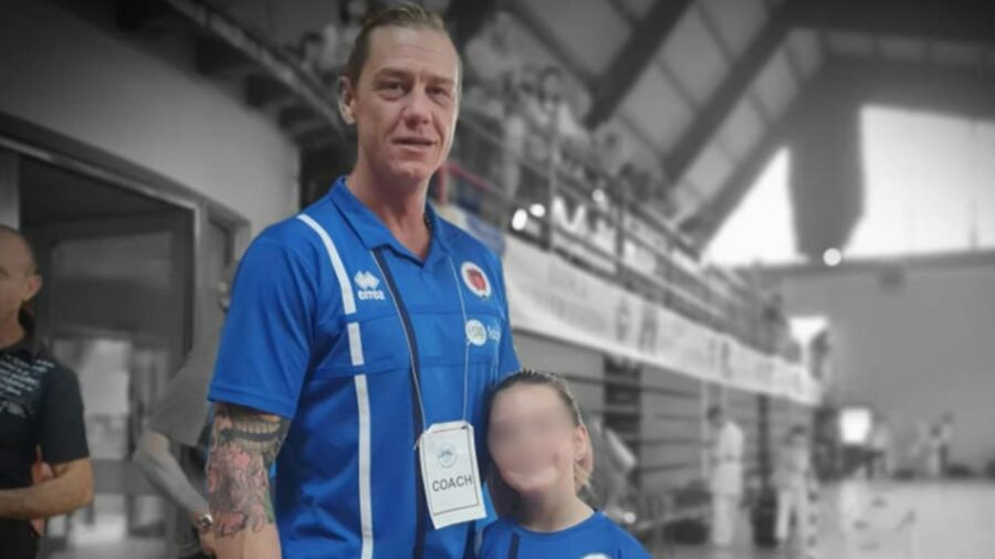 Loris insieme ad un piccola atleta